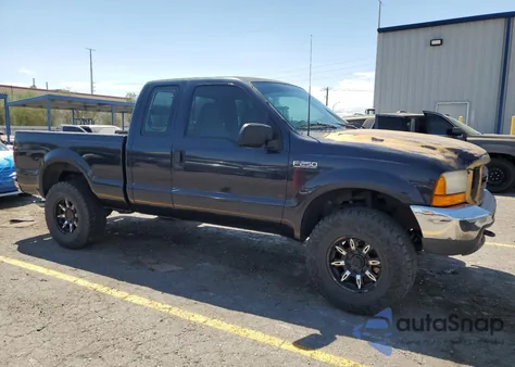 2000 Ford F250 Super Duty z USA, uszkodzony, nr VIN 1FTNX21S2YEC37682